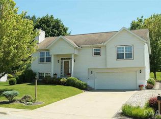 204 Sunnybrook Dr, East Peoria, IL 61611