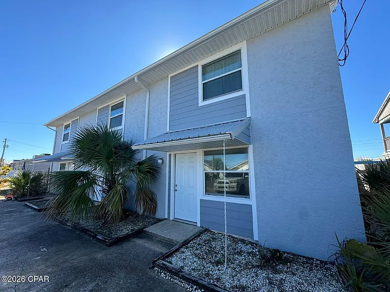 8003 Beach Dr #C — Photo 1