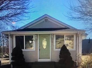 28 Starr St, Johnston, RI 02919