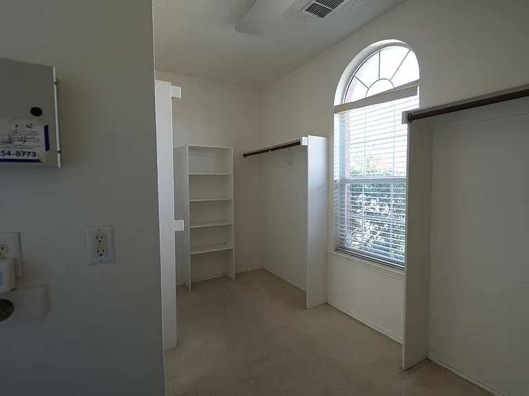 3012 Mill Ridge Dr — Photo 8