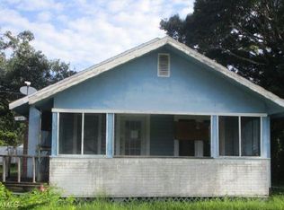 3865 Lora St, Fort Myers, FL 33916