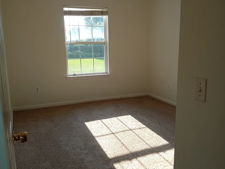 17203 Higdon Dr — Photo 11