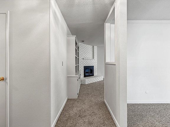 5th image of 140 E Paseo Avenue