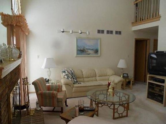 3rd image of 17339 Brook Crossing Dr