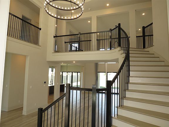 3rd image of 10123 Regatta Shore Dr