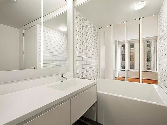 5th image of 15 William St APT 38G