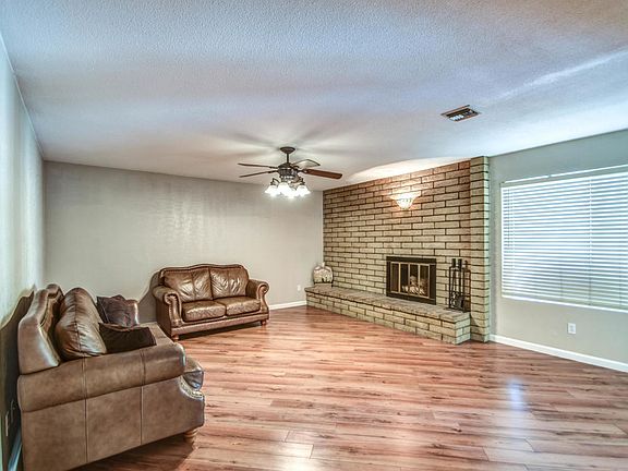 4th image of 4514 W Aster Dr