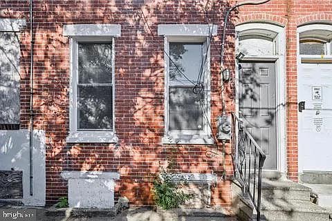 1st image of 1017 N Pine St