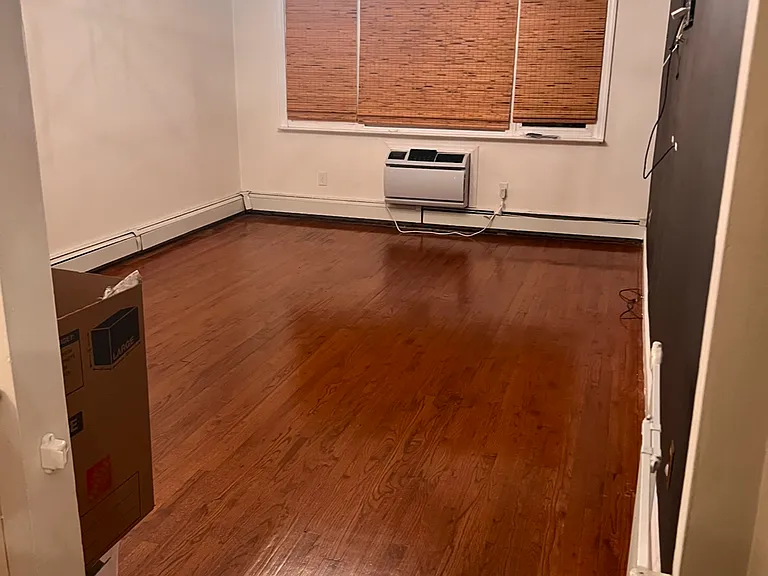 1569 Haight Ave #2 — Photo 4