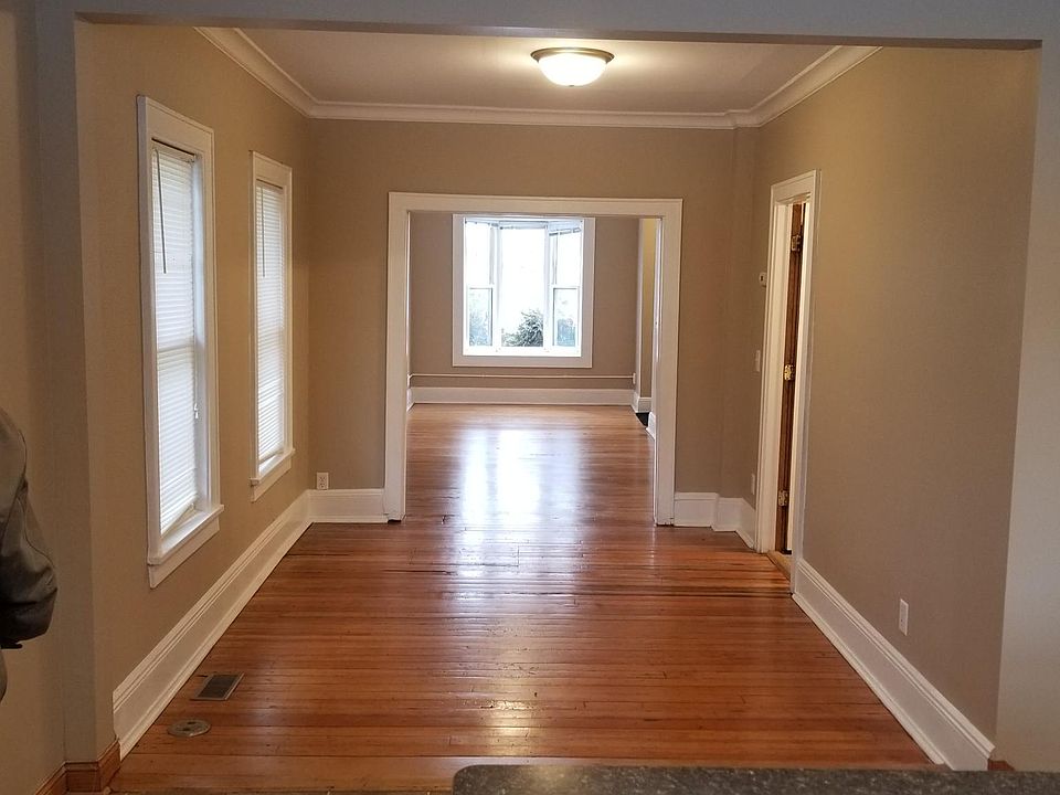 1st image of 115 Cayuga St