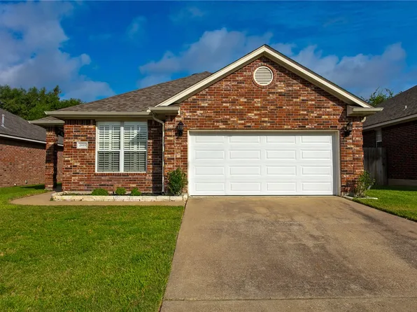 2619 Trophy Dr, Bryan, TX 77802