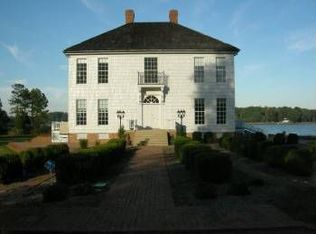 7537 Baileys Wharf Rd, Gloucester, VA 23061