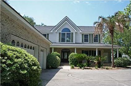 Welcome to 4460 Surrey Lane tucked away on Rocky Bayou