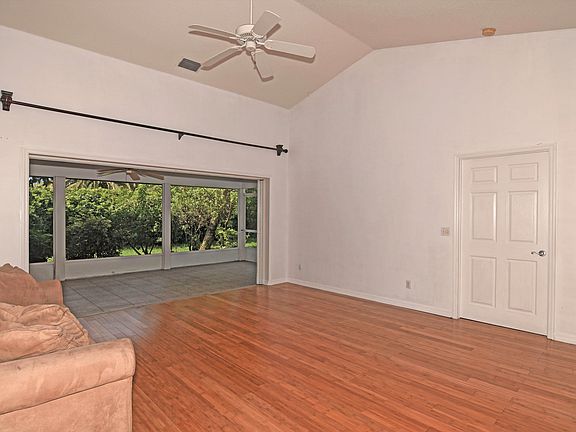 4th image of 4080 8th Ln