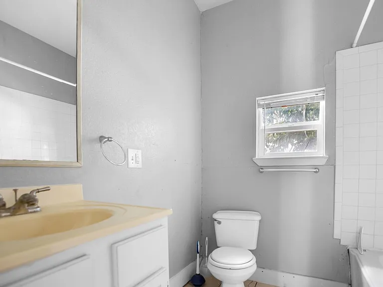 2107 Gorman Ave — Photo 16