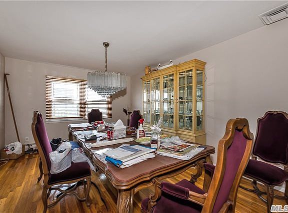 5th image of 1327 Park St