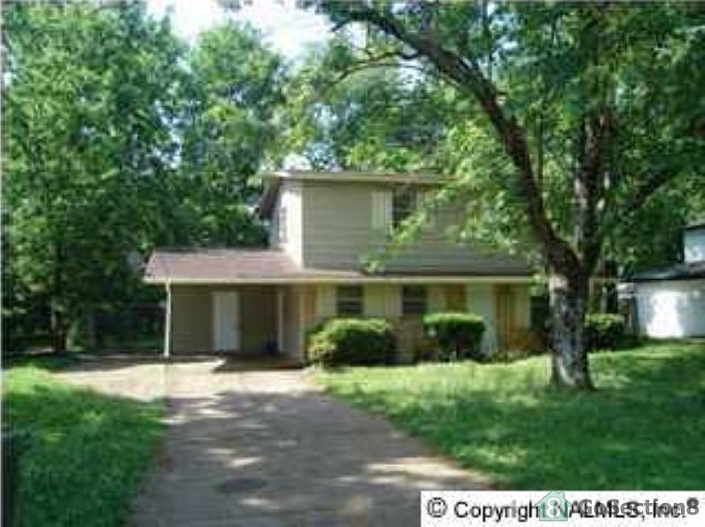 1st image of 412 Marguerite Dr NW