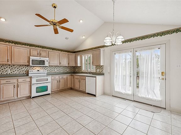 4th image of 1014 Boniface Dr