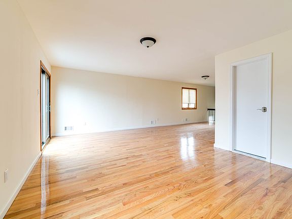 2nd image of 116 Shotwell Ave