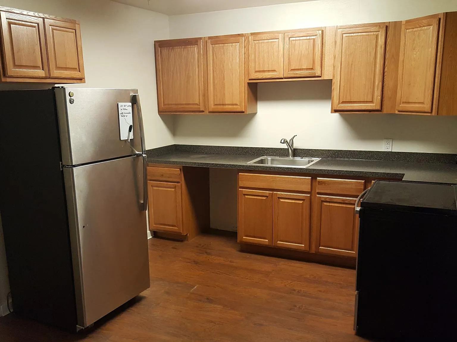 1 bed, 925 sqft, $1,550 — Photo 1