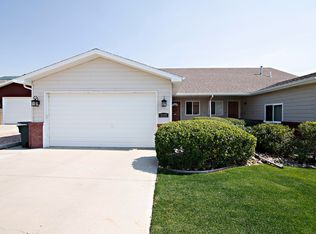 2102 Big Lost Dr, Gillette, WY 82718