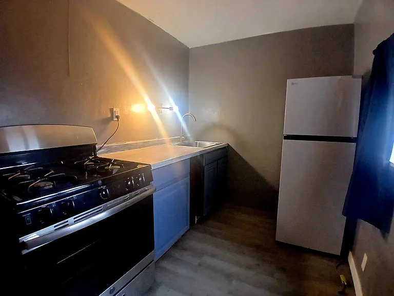 928 Burnet Ave #5 — Photo 10