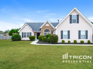 3977 Rock Hollow Dr, Loganville, GA 30052
