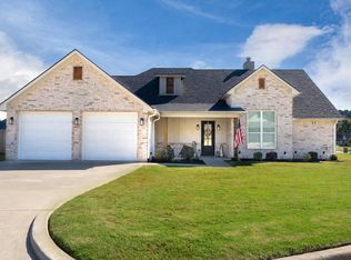 201 Saddle Brook Cir, Hallsville, TX 75650