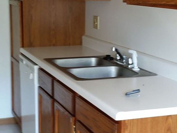 3rd image of 5201-B Collier Ct