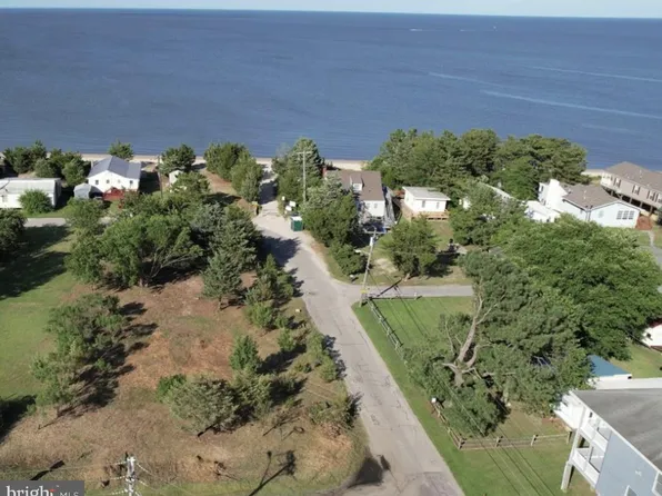 3 N Bayshore Dr, Frederica, DE 19946