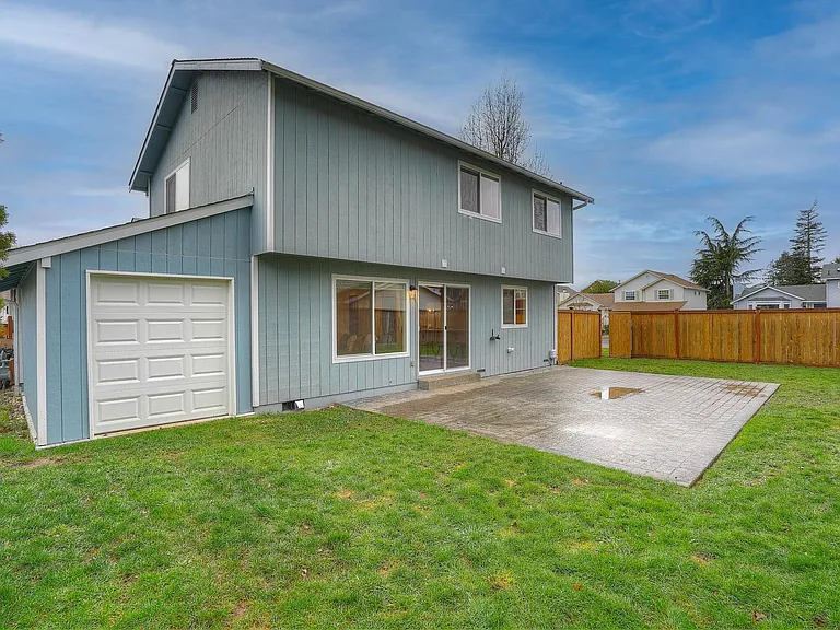 11304 SE 215th St — Photo 18