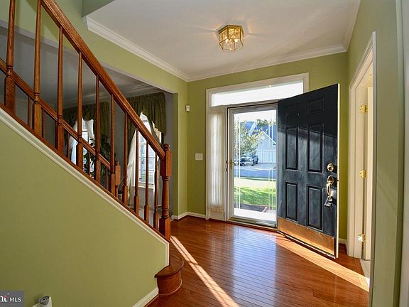4th image of 17821 Oyster Bay Ct