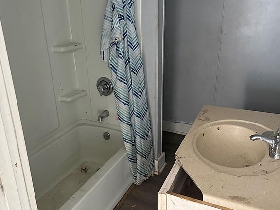 5th image of 1712 Parrish Ave