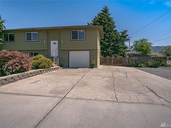 3rd image of 311 Eastridge Dr