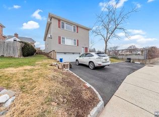 588 Teaneck Rd, Ridgefield Park, NJ 07660