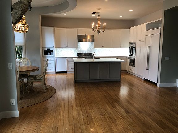 3rd image of 27013 Waterside Ct