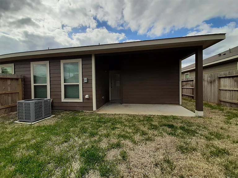25148 Pacific Wren Dr — Photo 21