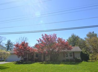 837 Debonair Dr, Endwell, NY 13760