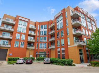 4846 N Clark St APT 310, Chicago, IL 60640