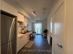 195 Redpath Ave