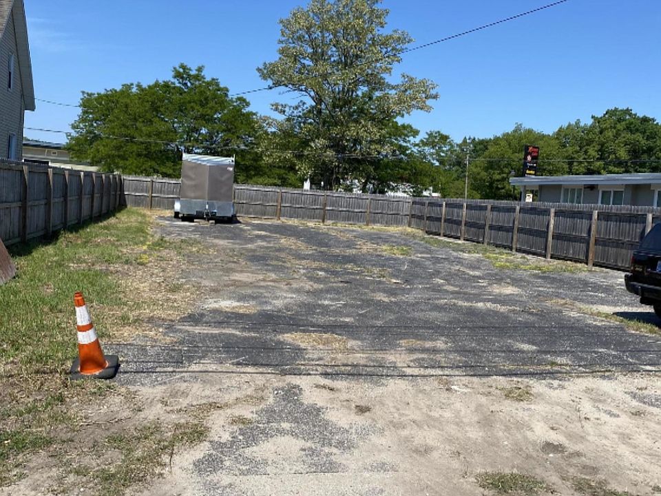 2nd image of Park Ave