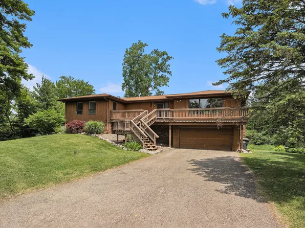 1005 Dogwood Dr, Portage, MI 49024