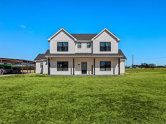 3rd image of 1384 Rs County Rd