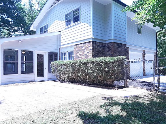 4th image of 1704 Lamancha Dr