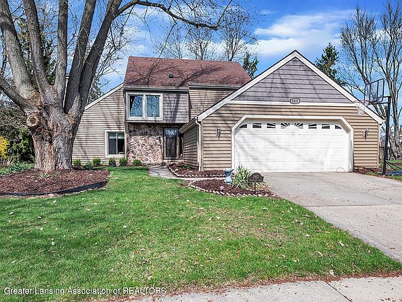2nd image of 1851 E Wyngarden Ln