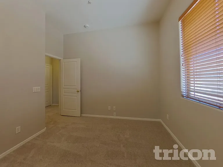 1225 N 36th St #2041 — Photo 13