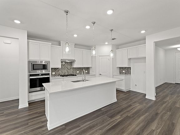 Devonshire - Caldwell Interior Image 2