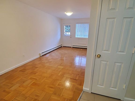 3rd image of 26-34 30th St #C11