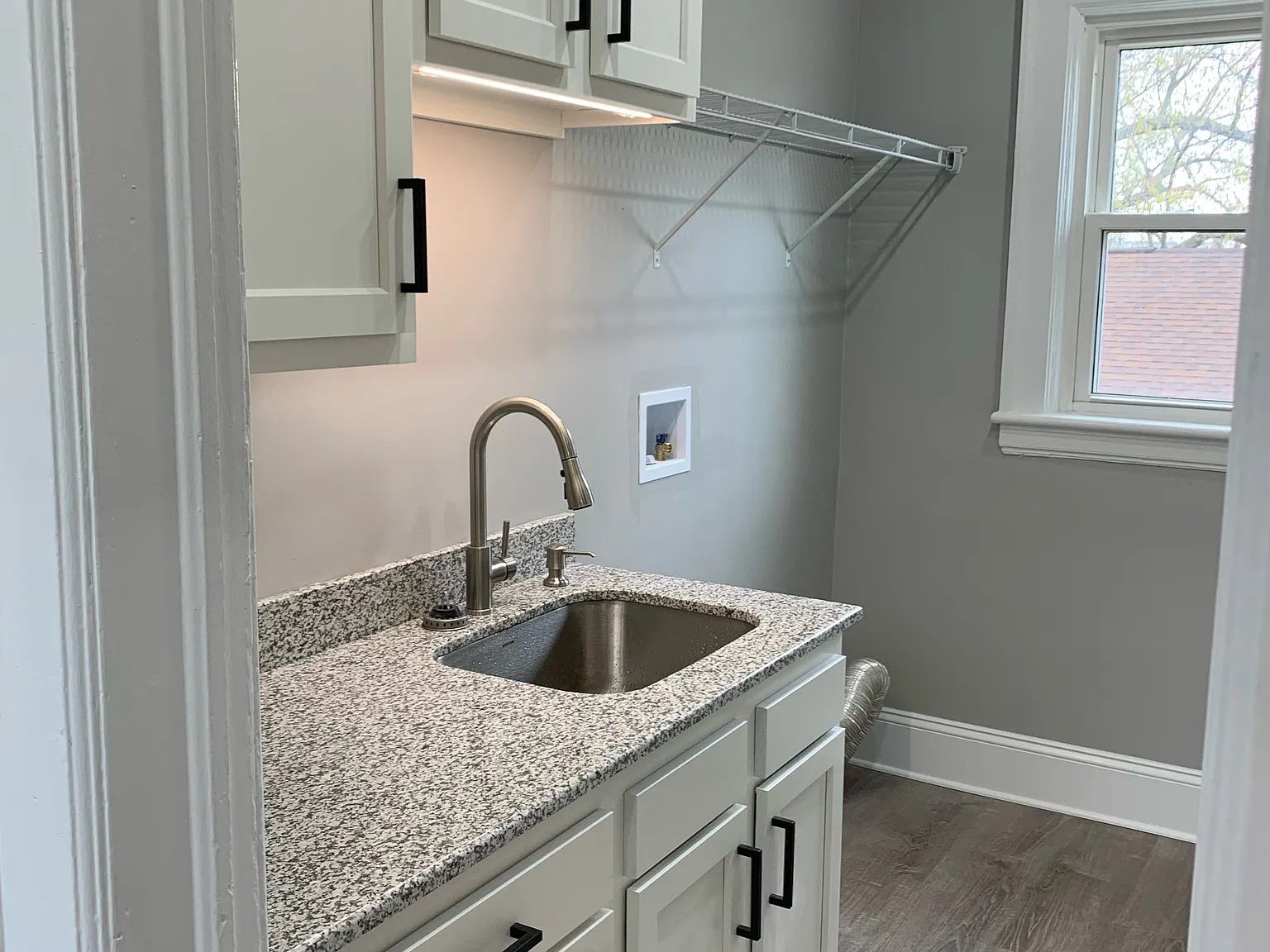 3 bed, 1200 sqft, $1,650 — Photo 4