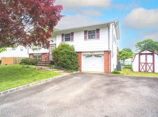 623 Montana Dr, Toms River, NJ
